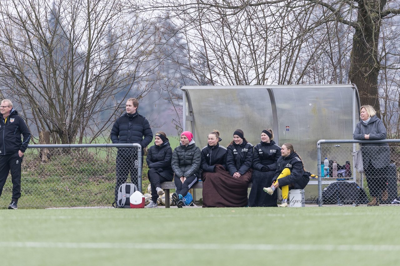 Bild 233 - F SSC Hagen Ahrensburg - SV Frisia Risum-Lindholm : Ergebnis: 1:2